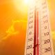 Femme paysagiste canicule égalité tenue chantier