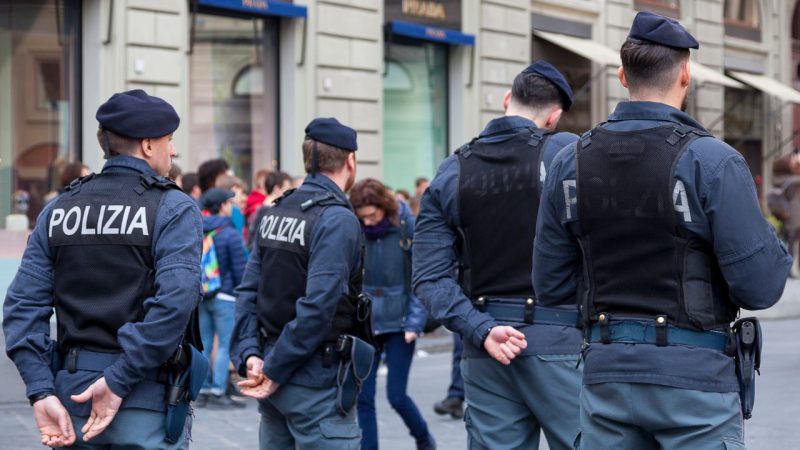 Fils assassiné père retrouve le meurtrier et l'abat