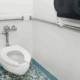toilettes femmes espace vide